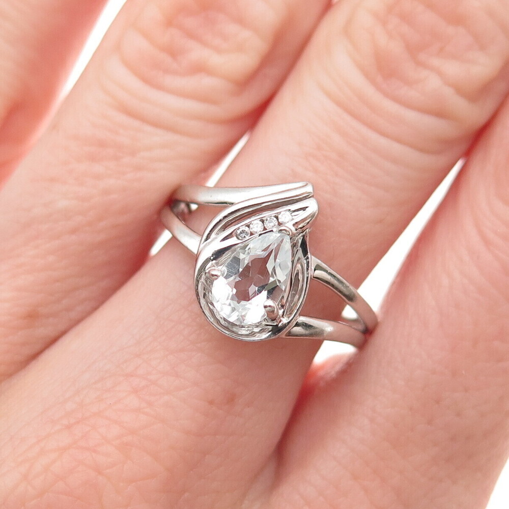 925 Sterling Silver Real Blue Topaz & C Z Teardrop Ring Size 7